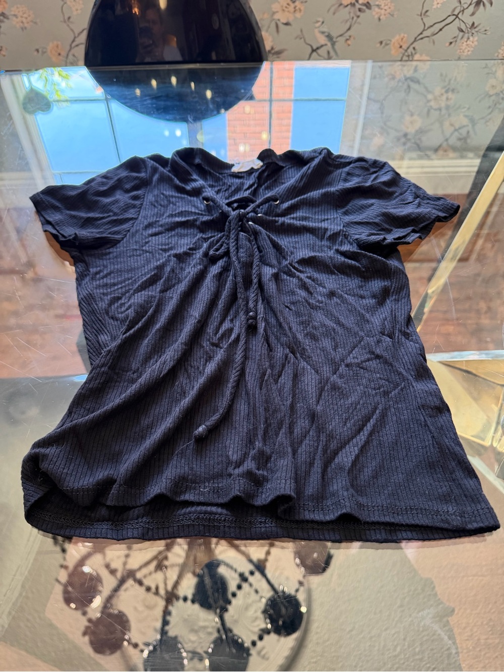 Women’s Black Tie-Front Short Sleeve Top